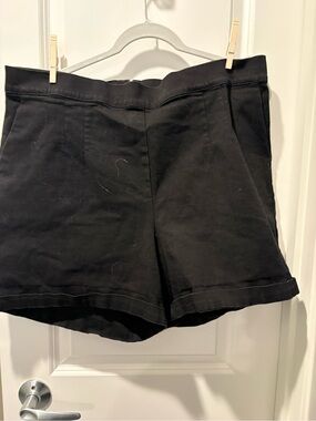 Vixen by Micheline Pitt Black High-Waist Tailored Shorts